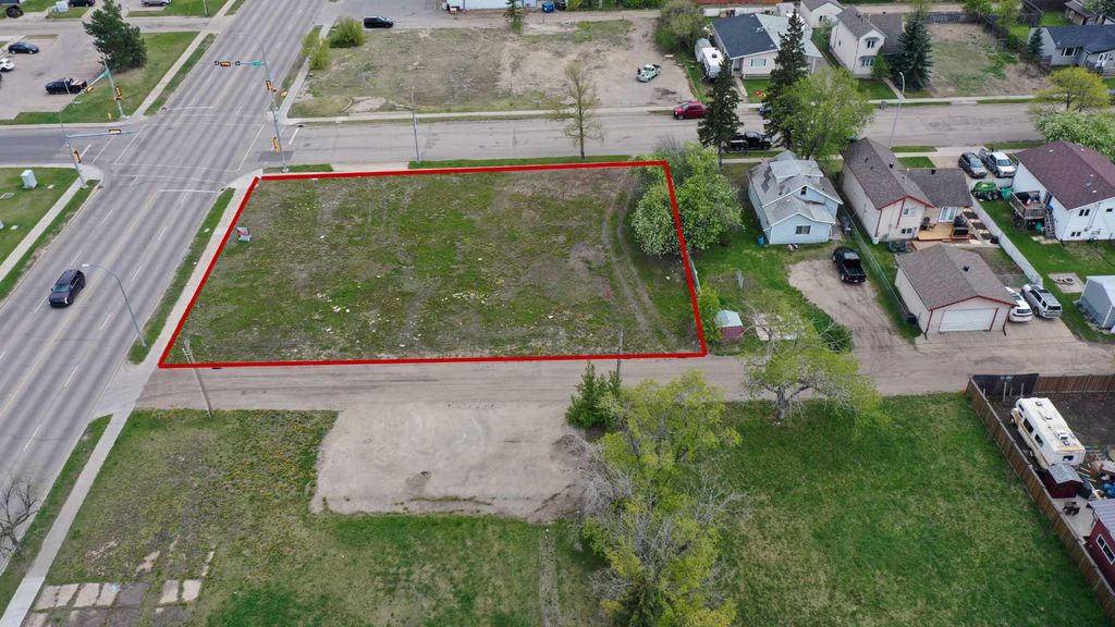 Photo of 10002 94 Avenue, Grande Prairie, AB T8V 0K5 (MLS # A2287443)