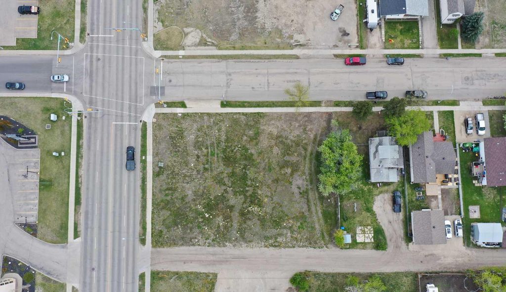 Photo of 10002 94 Avenue, Grande Prairie, AB T8V 0K5 (MLS # A2287443)