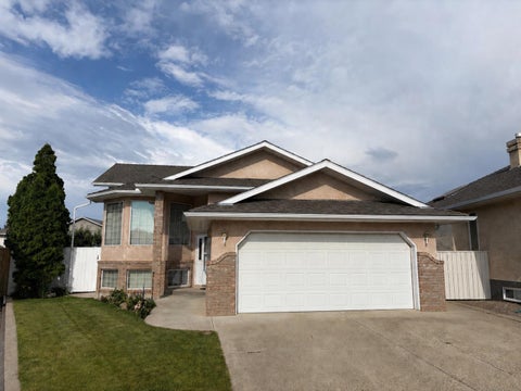 Photo of 1218 Lakemount Place S, Lethbridge, AB T1K 6R7 (MLS # A2331231)