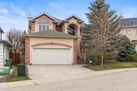 Photo of 140 Simcoe Close SW, Calgary, AB T3H 4N3 (MLS # A2305197)