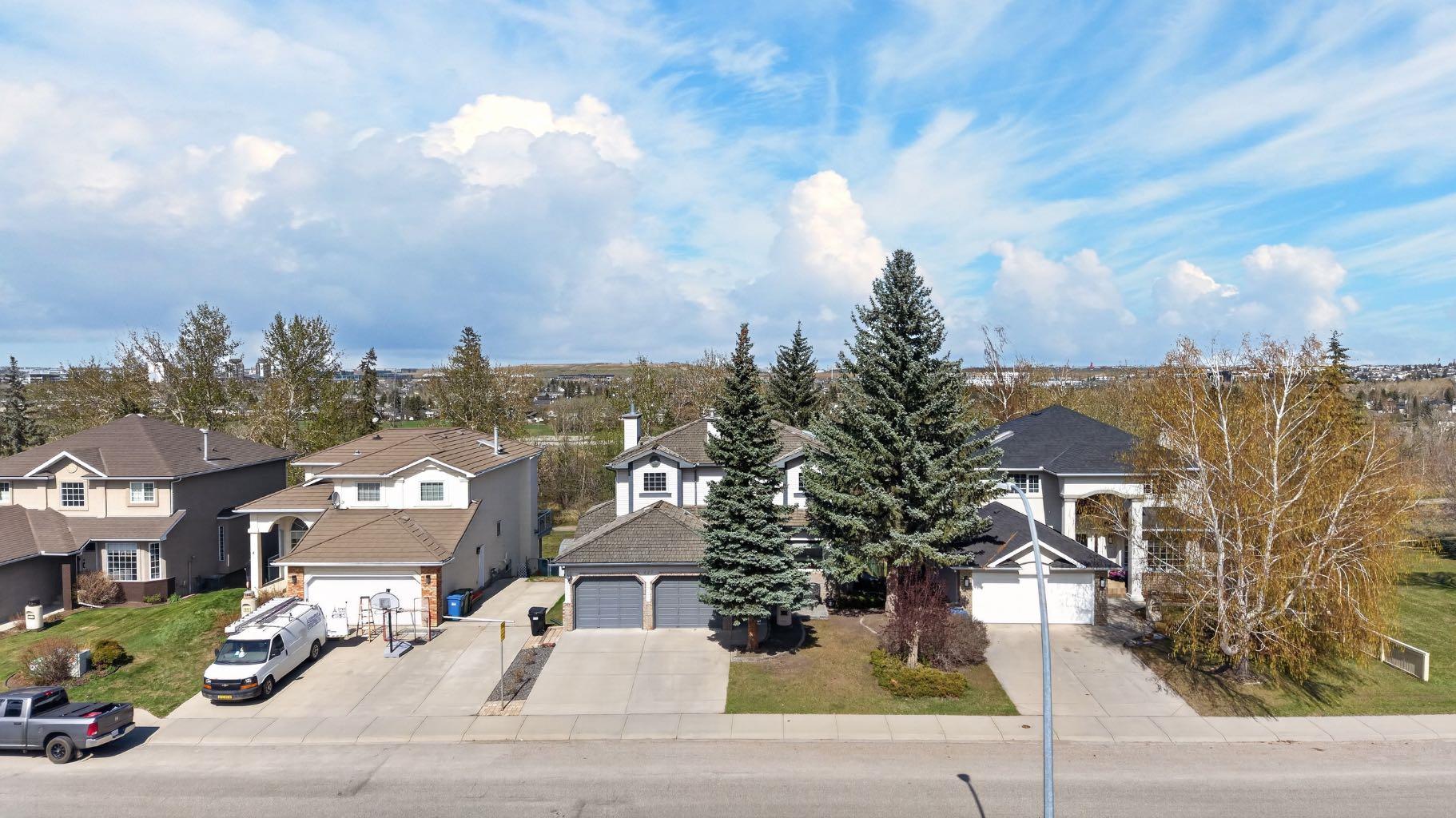 222 Diamond Drive SE