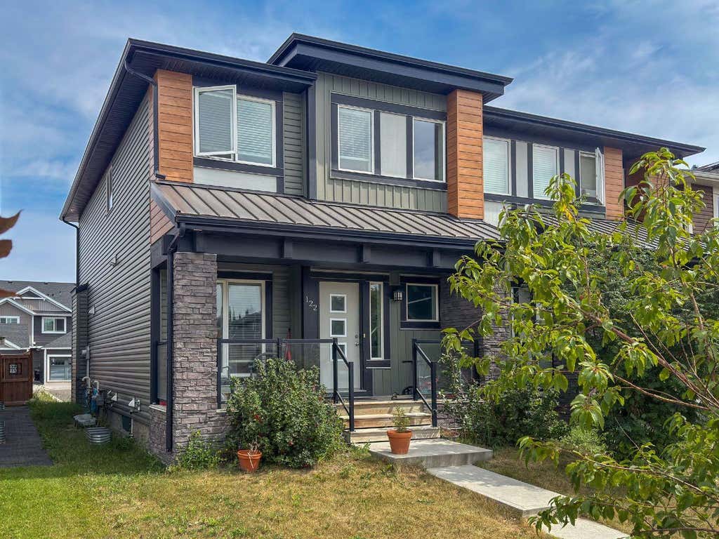 Photo of 122 Midtown Boulevard SW, Airdrie, AB T4B 4C9 (MLS # A2335743)