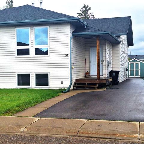 Photo of 37 Silver Drive, Blackfalds, AB T0M 0J0 (MLS # A2322875)