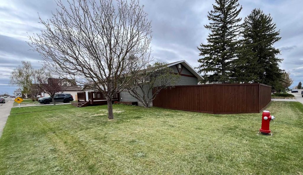Photo of 2619 5 Avenue, Fort Macleod, AB T0L 0Z0 (MLS # A2308184)