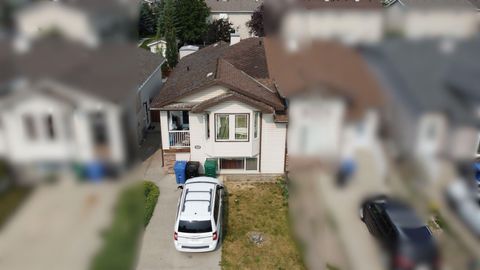 Photo of 332 Lynx Crescent N, Lethbridge, AB T1H 6X7 (MLS # A2331355)
