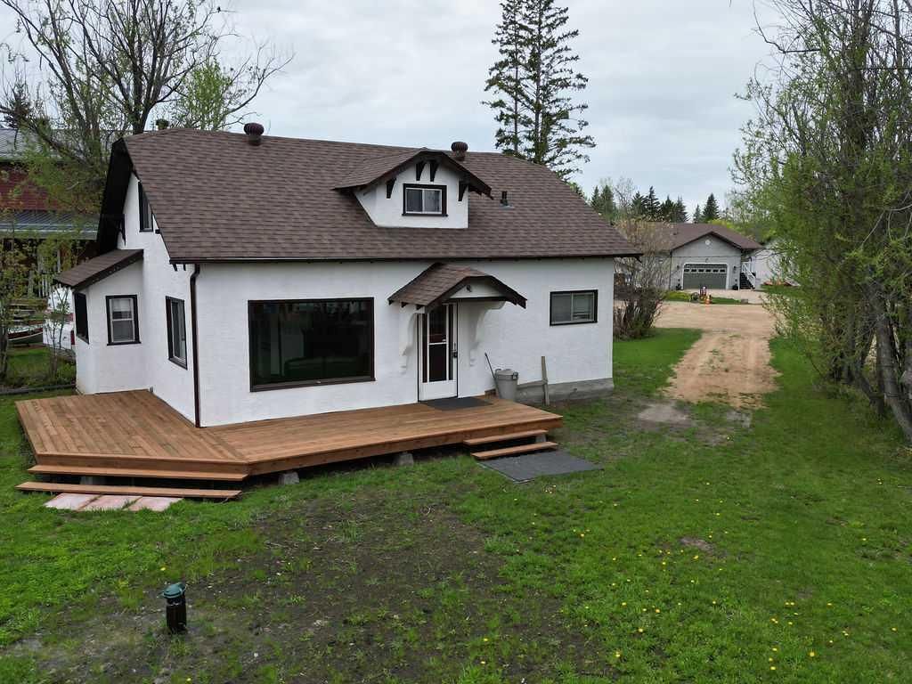 Photo of 137 Sunrise Drive, South Baptiste, AB T9S 1R7 (MLS # A2315528)