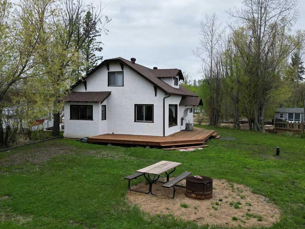 Photo of 137 Sunrise Drive, South Baptiste, AB T9S 1R7 (MLS # A2315528)
