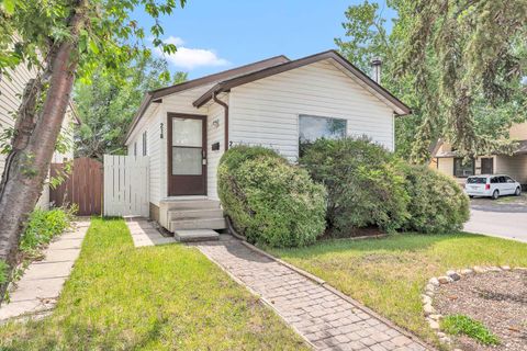 Photo of 218 Pinemeadow Road NE, Calgary, AB T1Y 4N9 (MLS # A2275437)