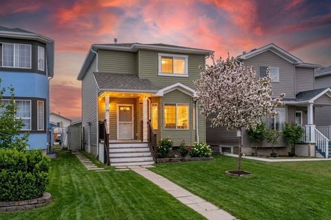 Photo of 192 Martin Crossing Crescent NE, Calgary, AB T3J 3T1 (MLS # A2305639)