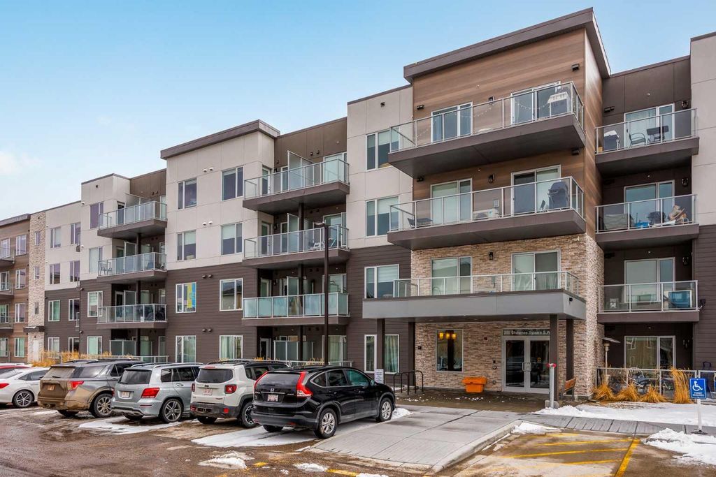 Photo of 200 Shawnee Square SW #101, Calgary, AB T2Y 0T7 (MLS # A2301944)