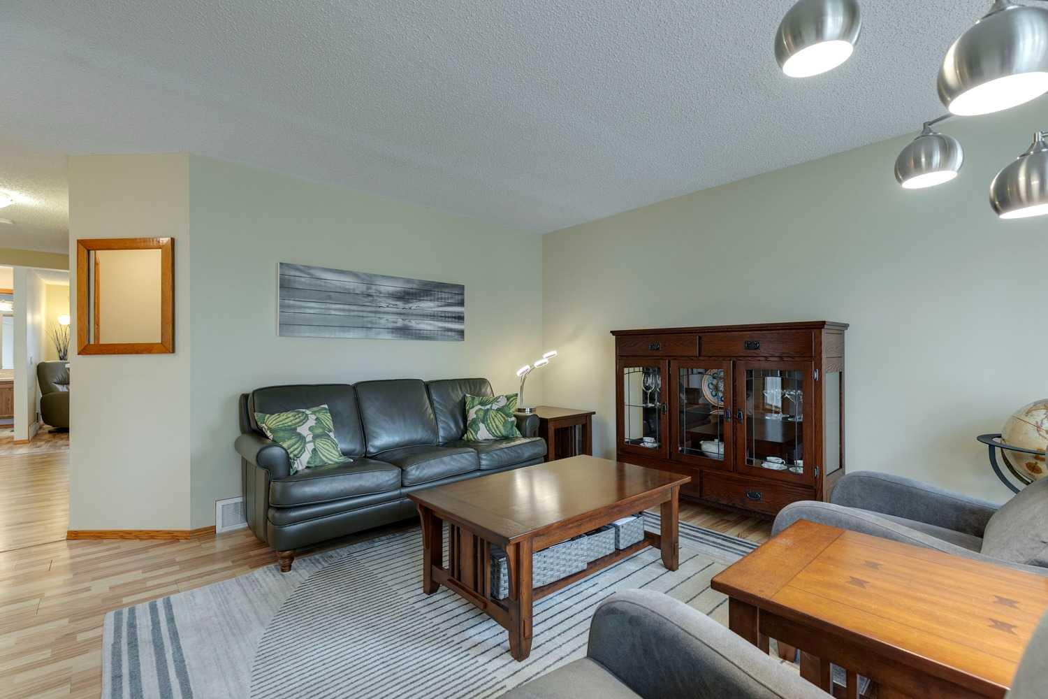152 Sandstone Road NW