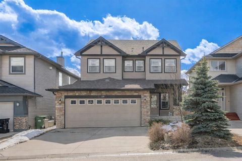 Photo of 29 Royal Birch Hill NW, Calgary, AB T3G 5X7 (MLS # A2301855)