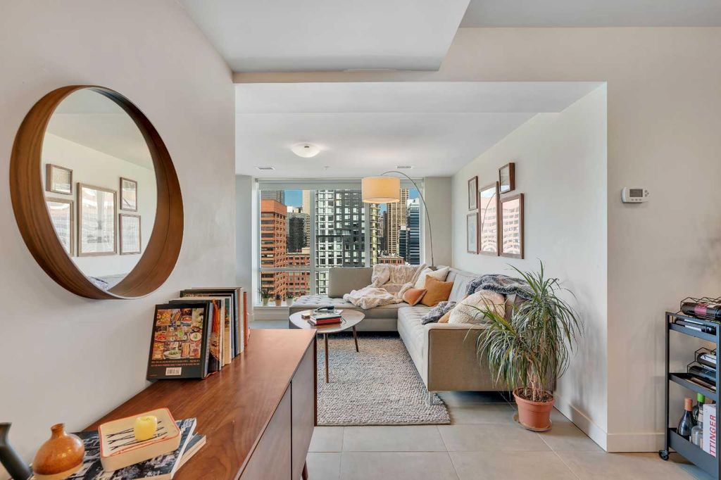 Photo of 303 13 Avenue SW #1402, Calgary, AB T2R 0Y9 (MLS # A2310397)
