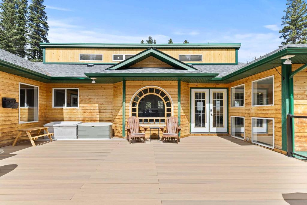 Photo of 206020 Highway 762, Rural Foothills County, AB T0L 0K0 (MLS # A2304181)