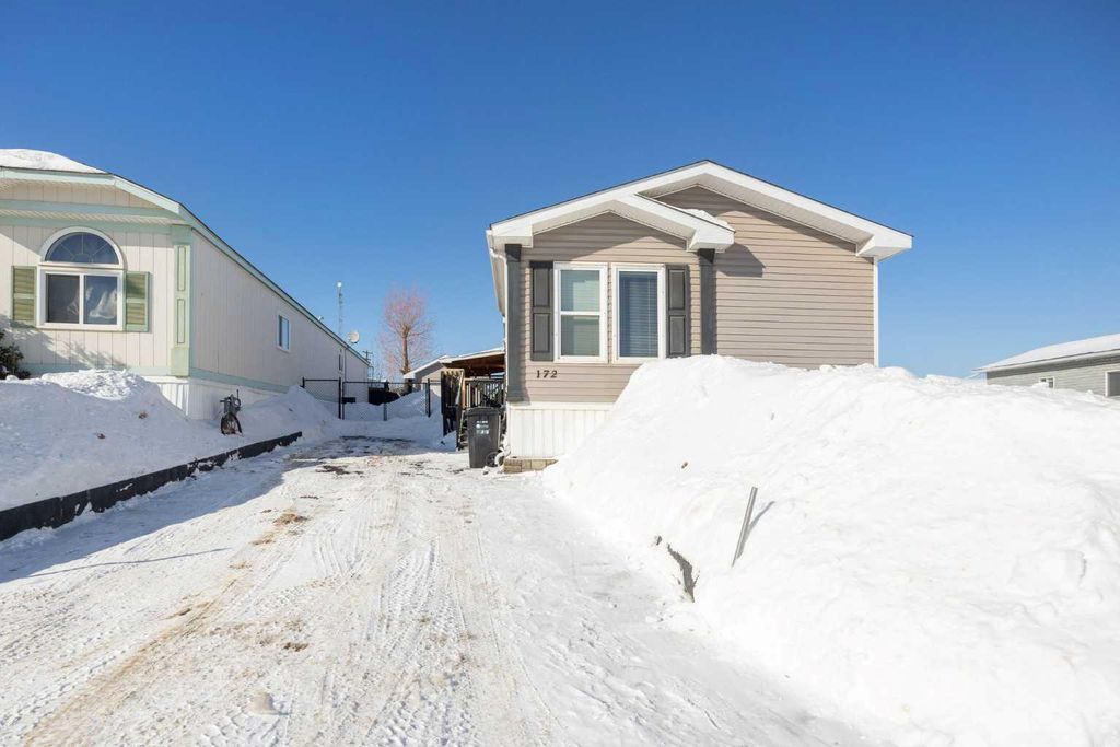 Photo of 172 Gregoire Crescent, Fort McMurray, AB T9H 2L4 (MLS # A2292561)
