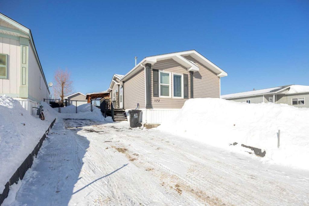 Photo of 172 Gregoire Crescent, Fort McMurray, AB T9H 2L4 (MLS # A2292561)