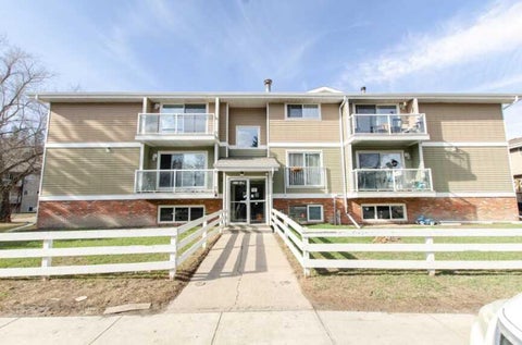 Photo of 5812 61 Street #303, Red Deer, AB T4N 6H4 (MLS # A2313823)