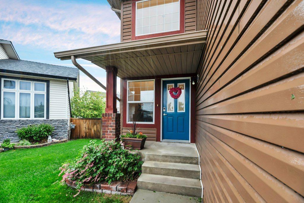 Photo of 151 Cove Place, Chestermere, AB T1X 1J6 (MLS # A2343176)