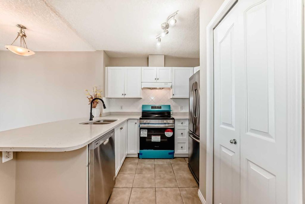 Photo of 1053 10 Street SW #707, Calgary, AB T2R 1S6 (MLS # A2309645)