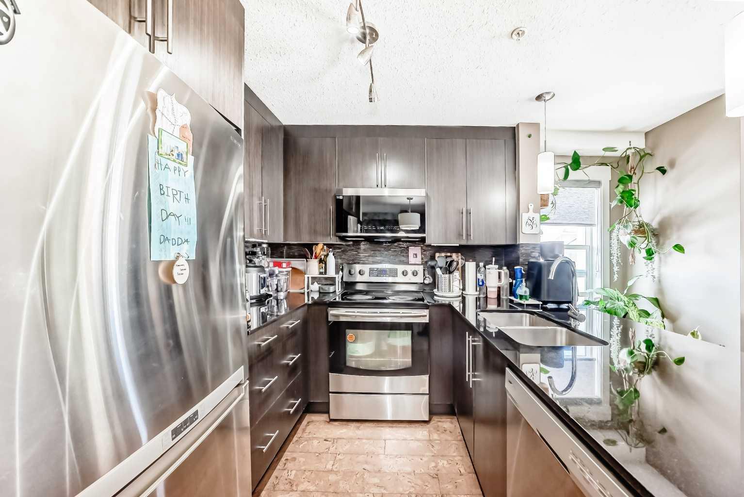 155 Skyview Ranch Way NE 3301