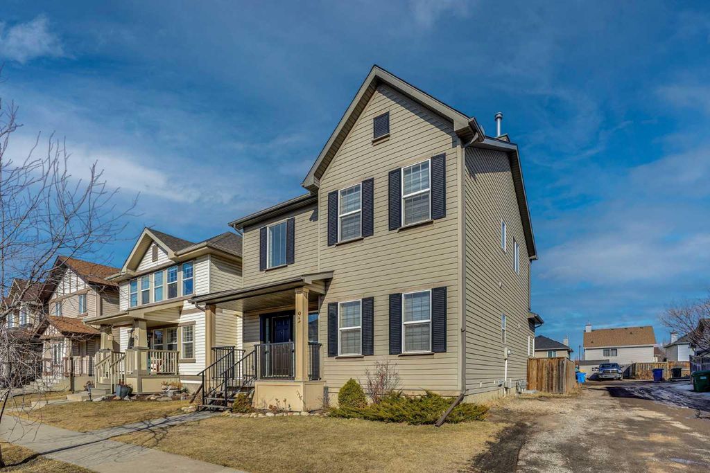 Photo of 92 Prestwick Heath SE, Calgary, AB T2Z 4E4 (MLS # A2300840)