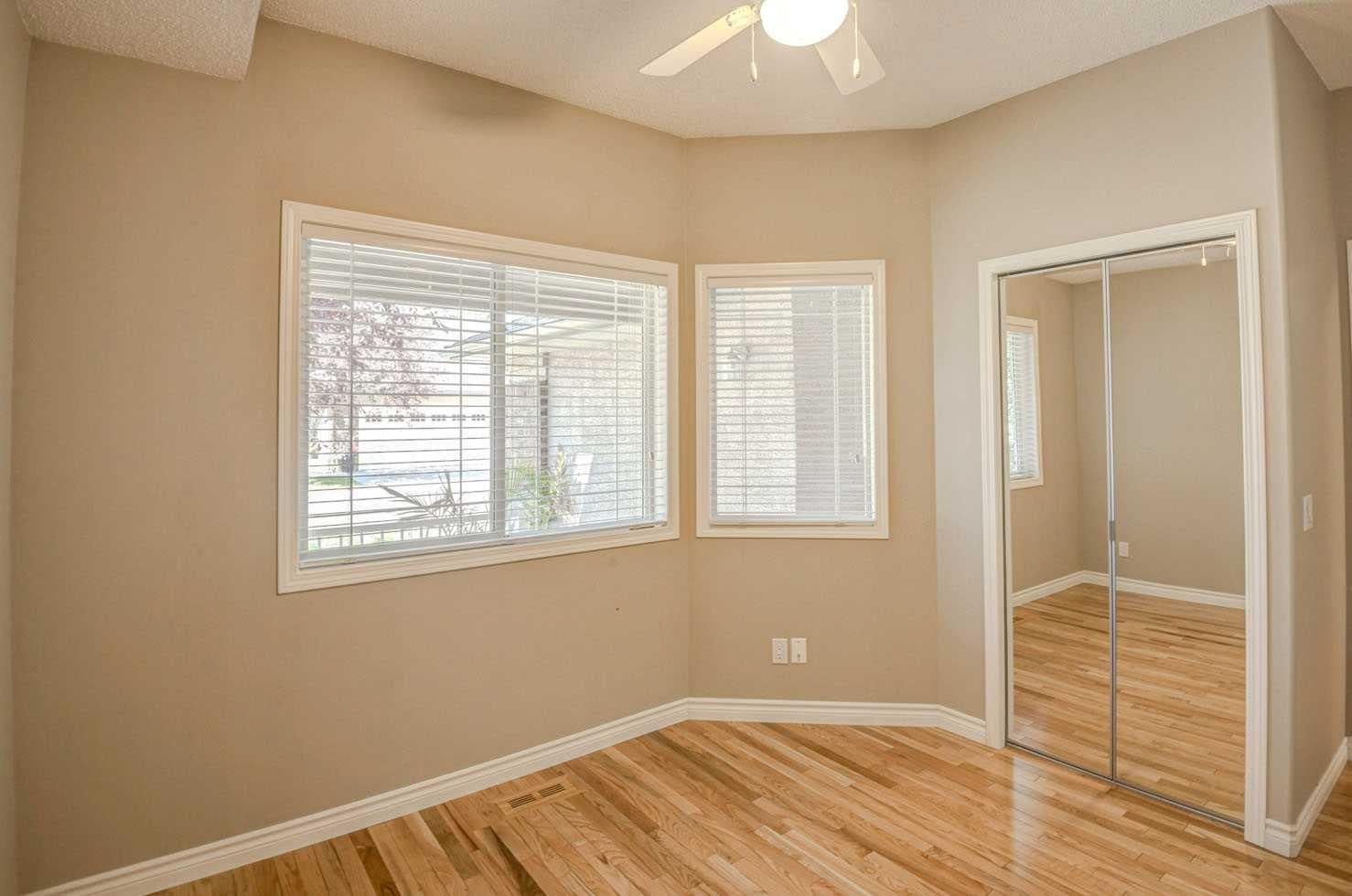 12 Straddock Villas SW
