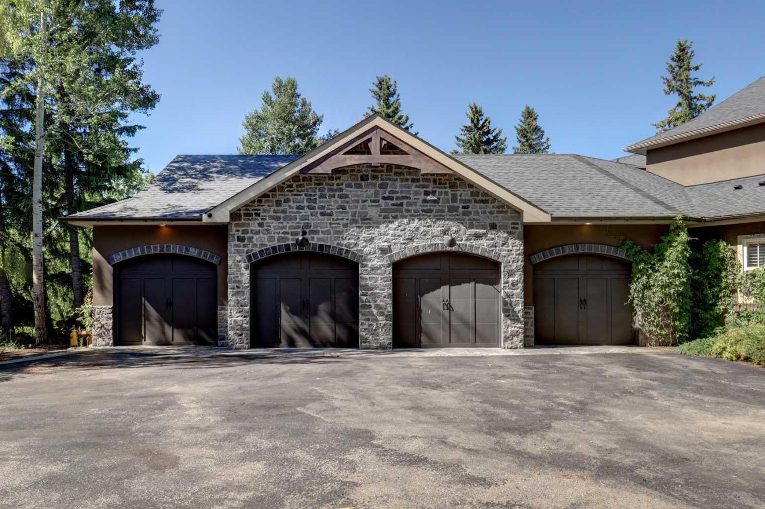 16 Pinehurst Drive