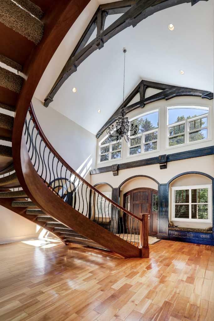 16 Pinehurst Drive