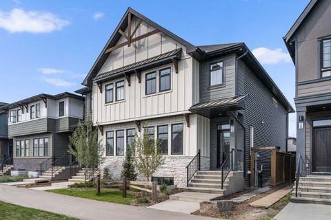84 Ricardo Ranch Avenue SE Calgary AB T3M 3Z4