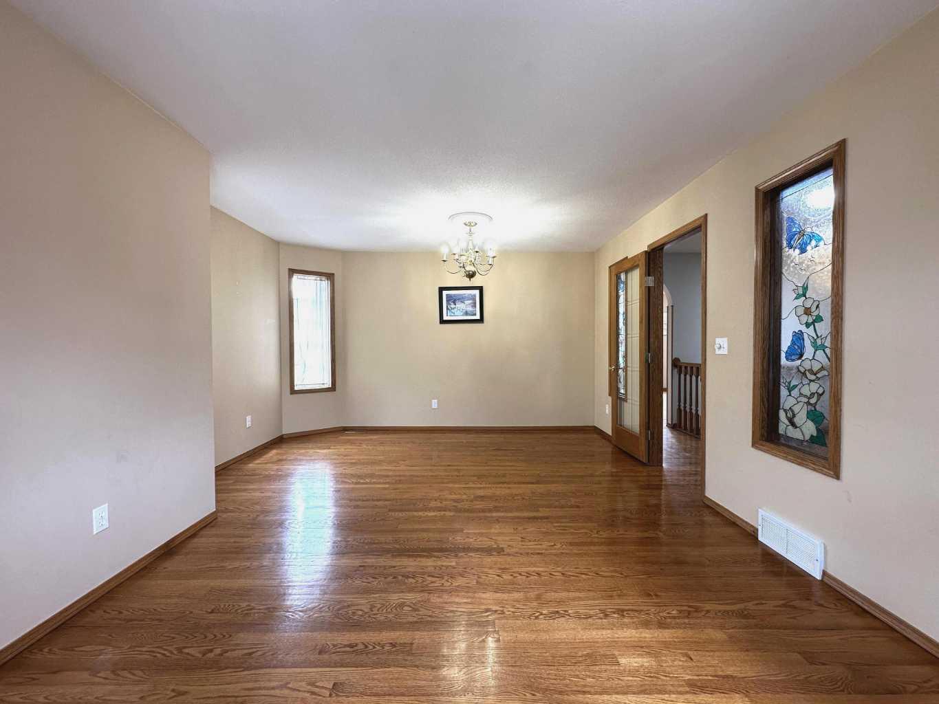 59 Edgebrook Circle NW