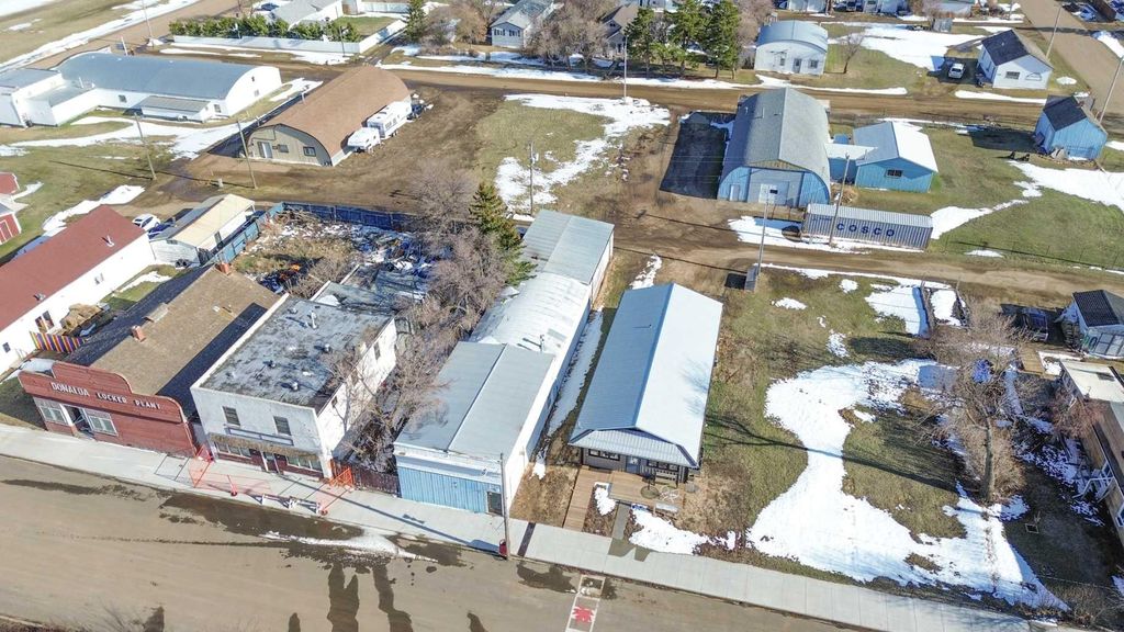 Photo of 5015 Main Street, Donalda, AB T0C 1H0 (MLS # A2307440)