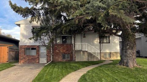 Photo of 2412 35 Street SE, Calgary, AB T2B 0X3 (MLS # A2294250)