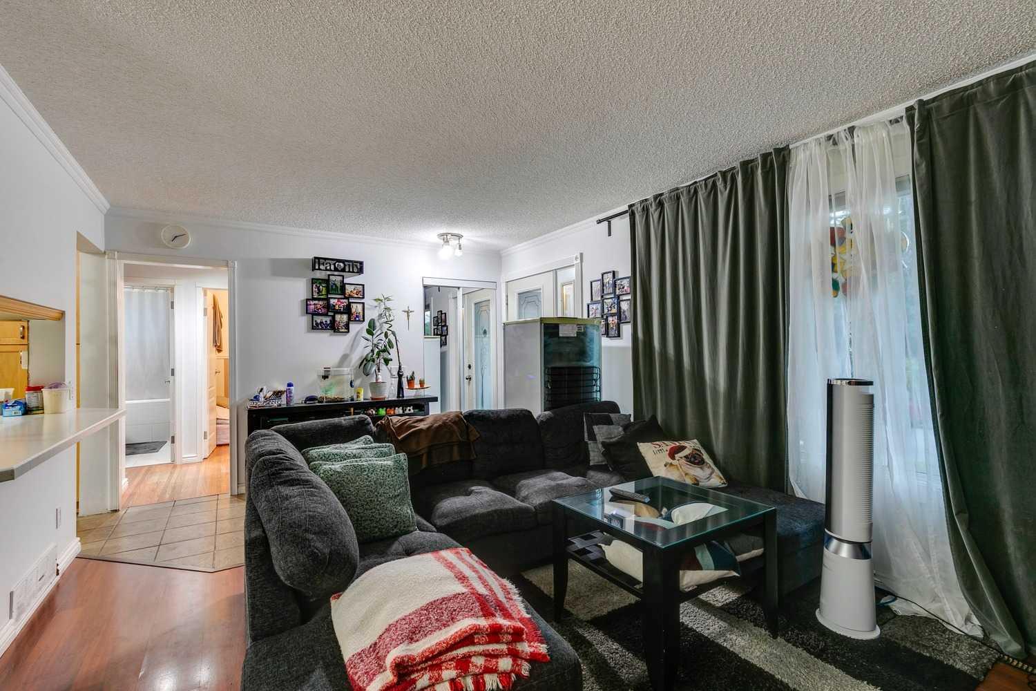 100 Allandale Close SE