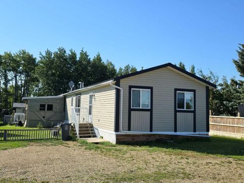 Photo of 5533 and 5531 51 Street, Berwyn, AB T0H 0E0 (MLS # A2324609)