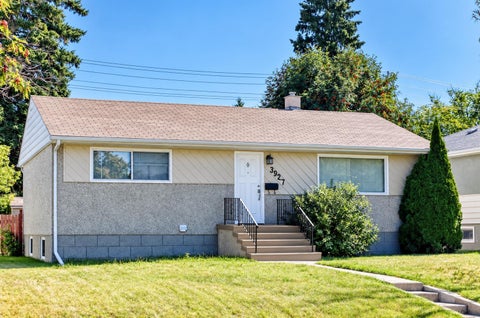 Photo of 3927 40A Avenue, Red Deer, AB T4N 2W9 (MLS # A2340600)