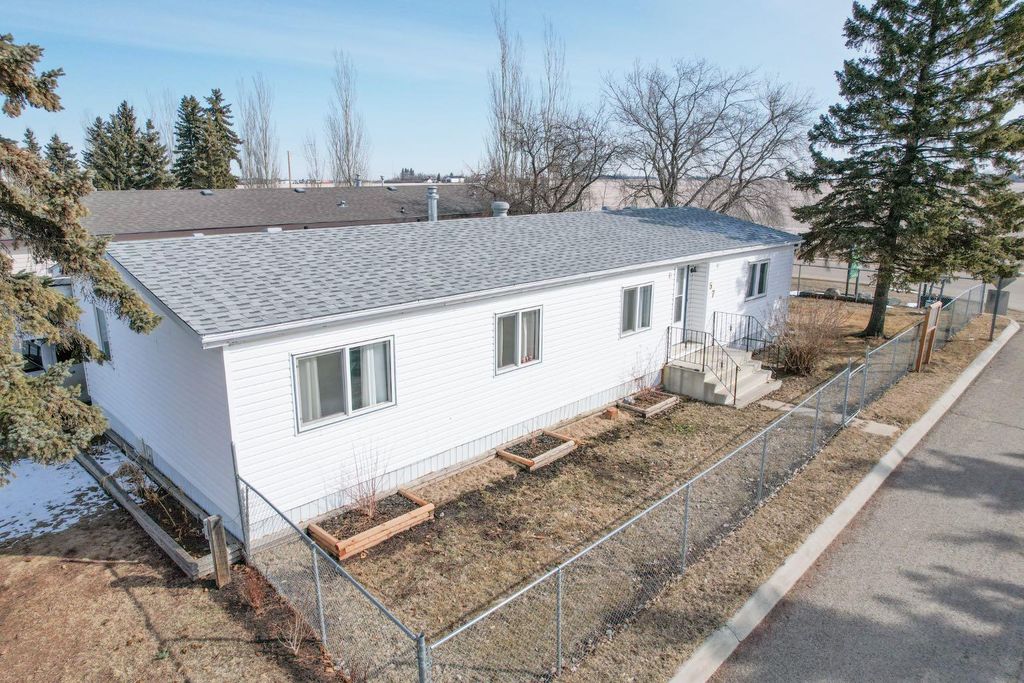 Photo of 4202 45 Street #57, Wetaskiwin, AB T9A 2L3 (MLS # A2299515)