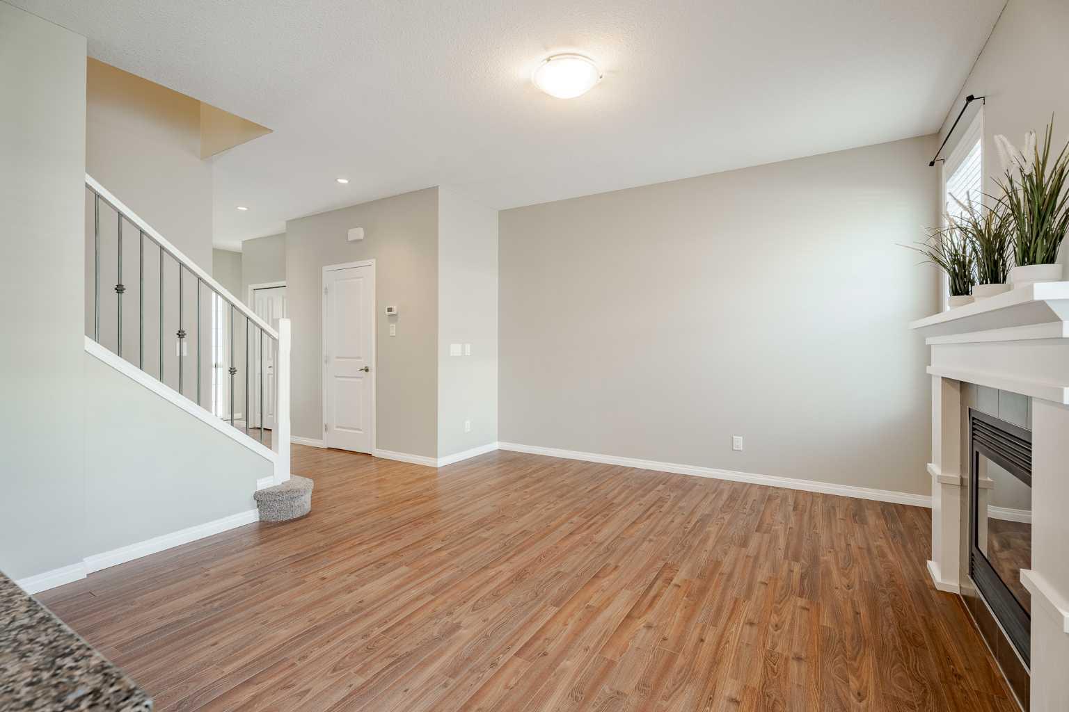 1001 8 Street NW 2303