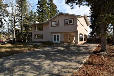 Photo of 4307 10 Avenue, Edson, AB T7E 1A9 (MLS # A2305192)