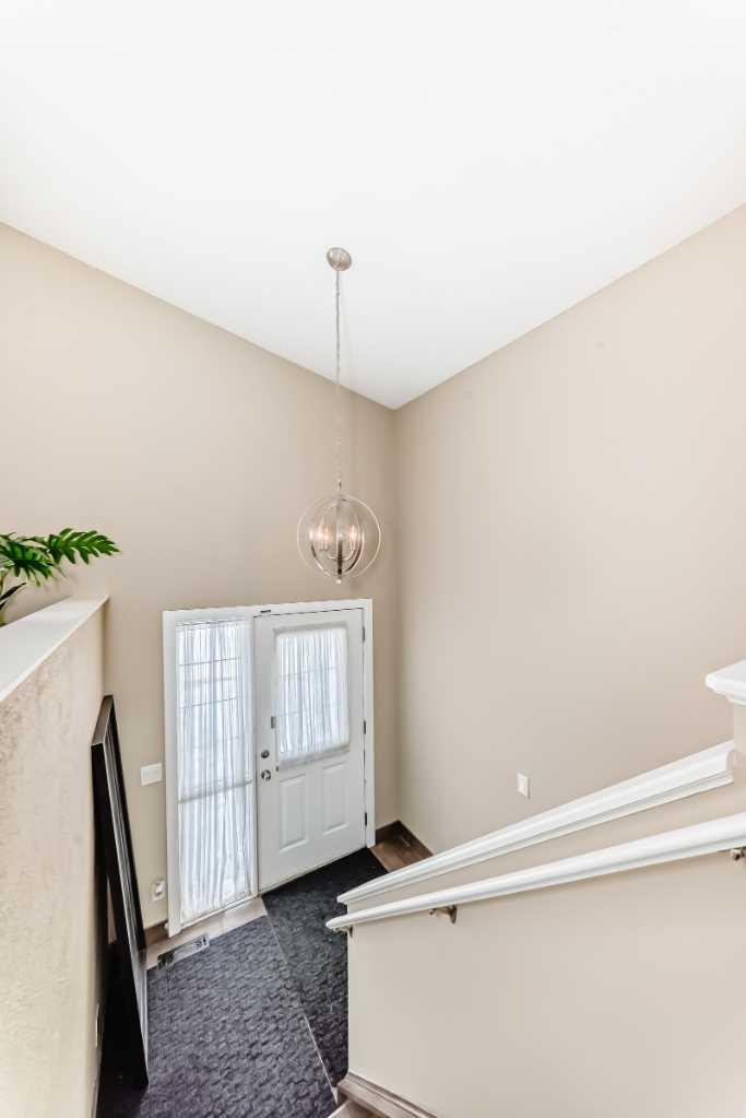 67 Bridleglen Manor SW