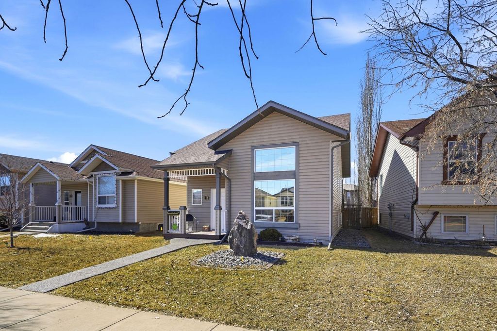 Photo of 116 Kentwood Drive, Red Deer, AB T4P 4C4 (MLS # A2300830)