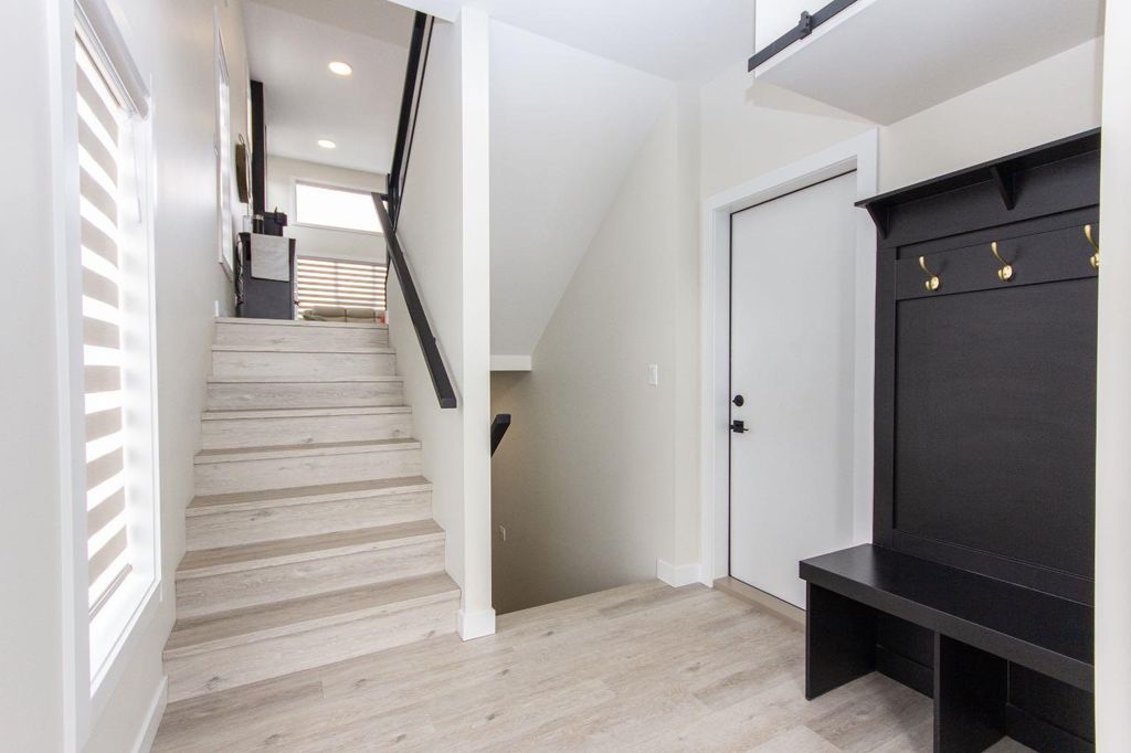 Photo of 224 Emerald Drive, Red Deer, AB T4P 3E2 (MLS # A2298375)
