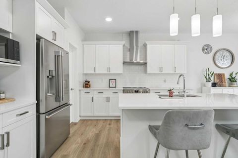 58 Saddlebred Place Cochrane AB T4C 3E7