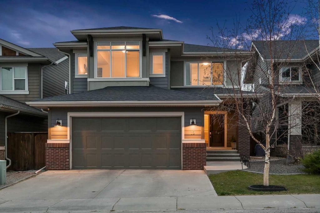Photo of 19 Cranbrook Crescent SE, Calgary, AB T3M 3L5 (MLS # A2307036)
