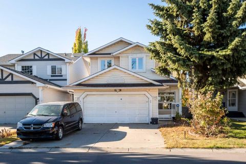 414 MT CORNWALL Circle SE Calgary AB T2Z 2J6