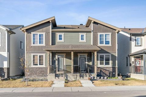 223 Carrington Circle NW Calgary AB T3P 0Y4