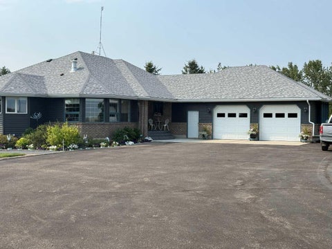 Photo of 201076 RR 142, Rural Newell, County of, AB T0J 0Z0 (MLS # A2343528)