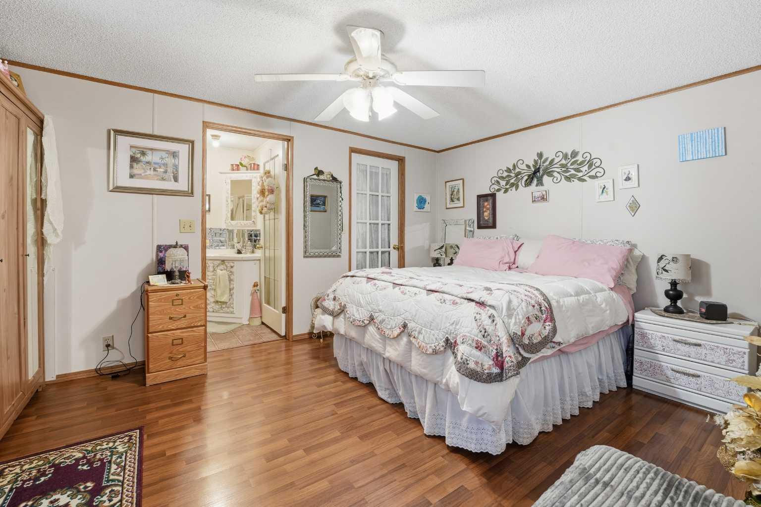 37543 England Way 211