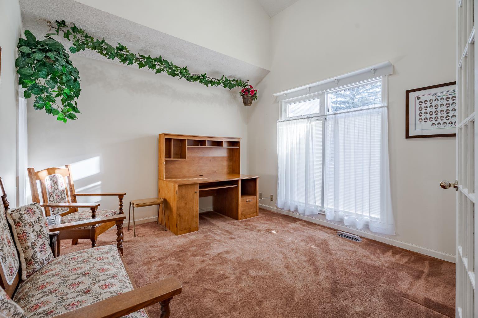 275 Woodridge Drive SW 9