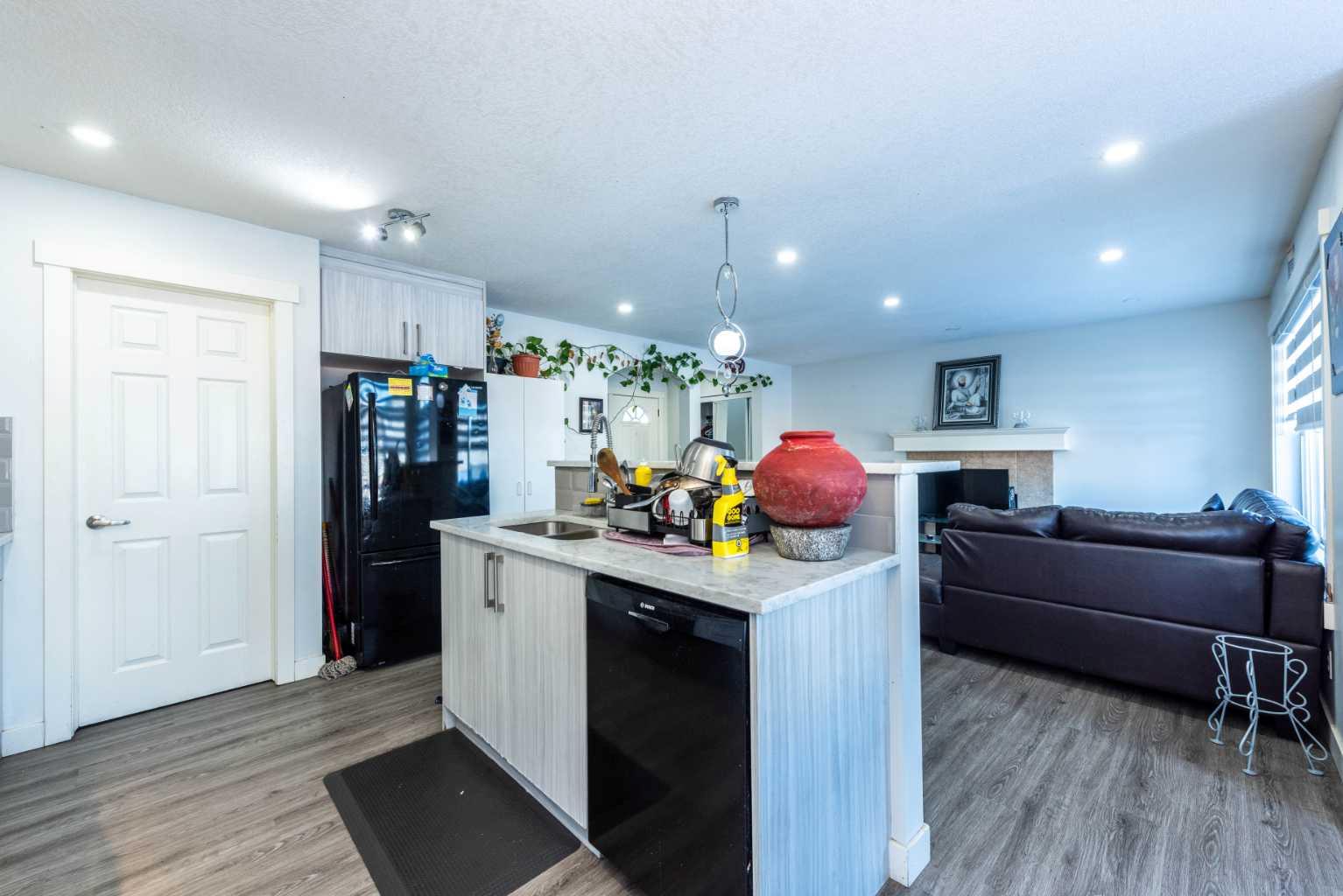 33 Marth's Meadow Place NE