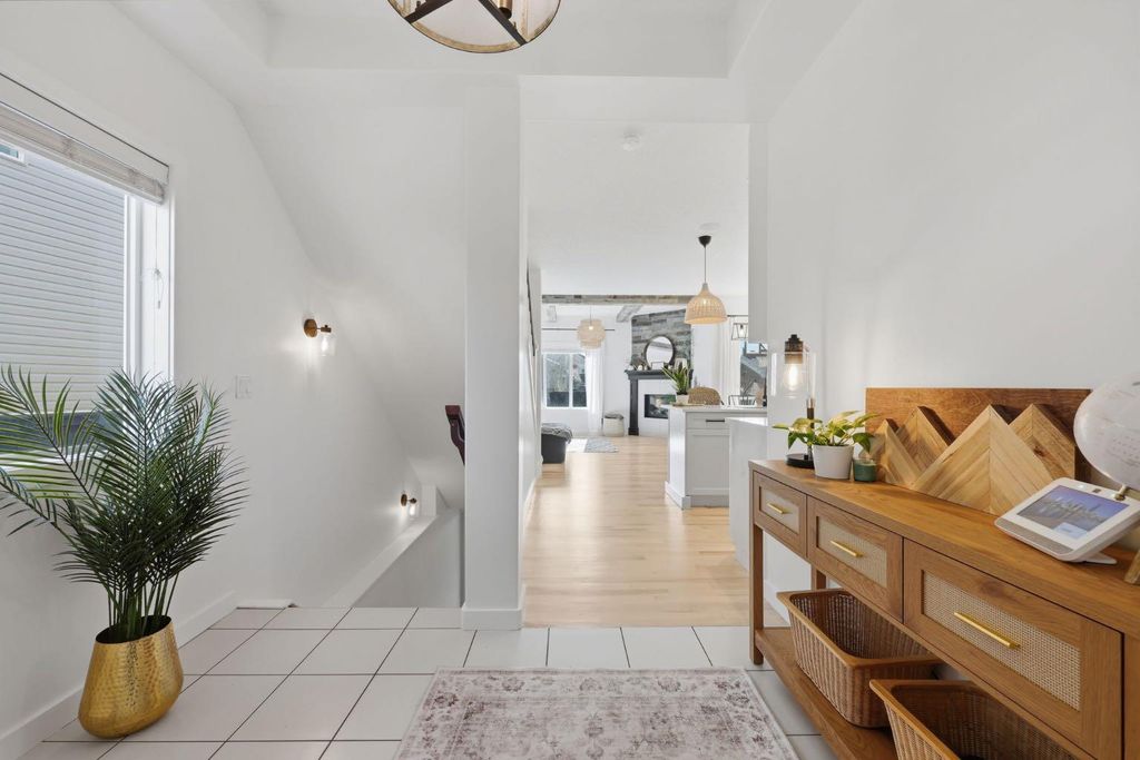 Photo of 2334 Bayside Circle SW, Airdrie, AB T4B 0V4 (MLS # A2296429)